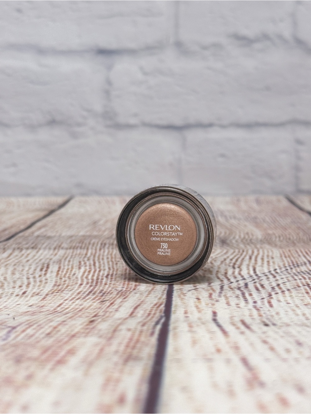 NEW Revlon ColorStay Creme Eye Shadow Praline 730